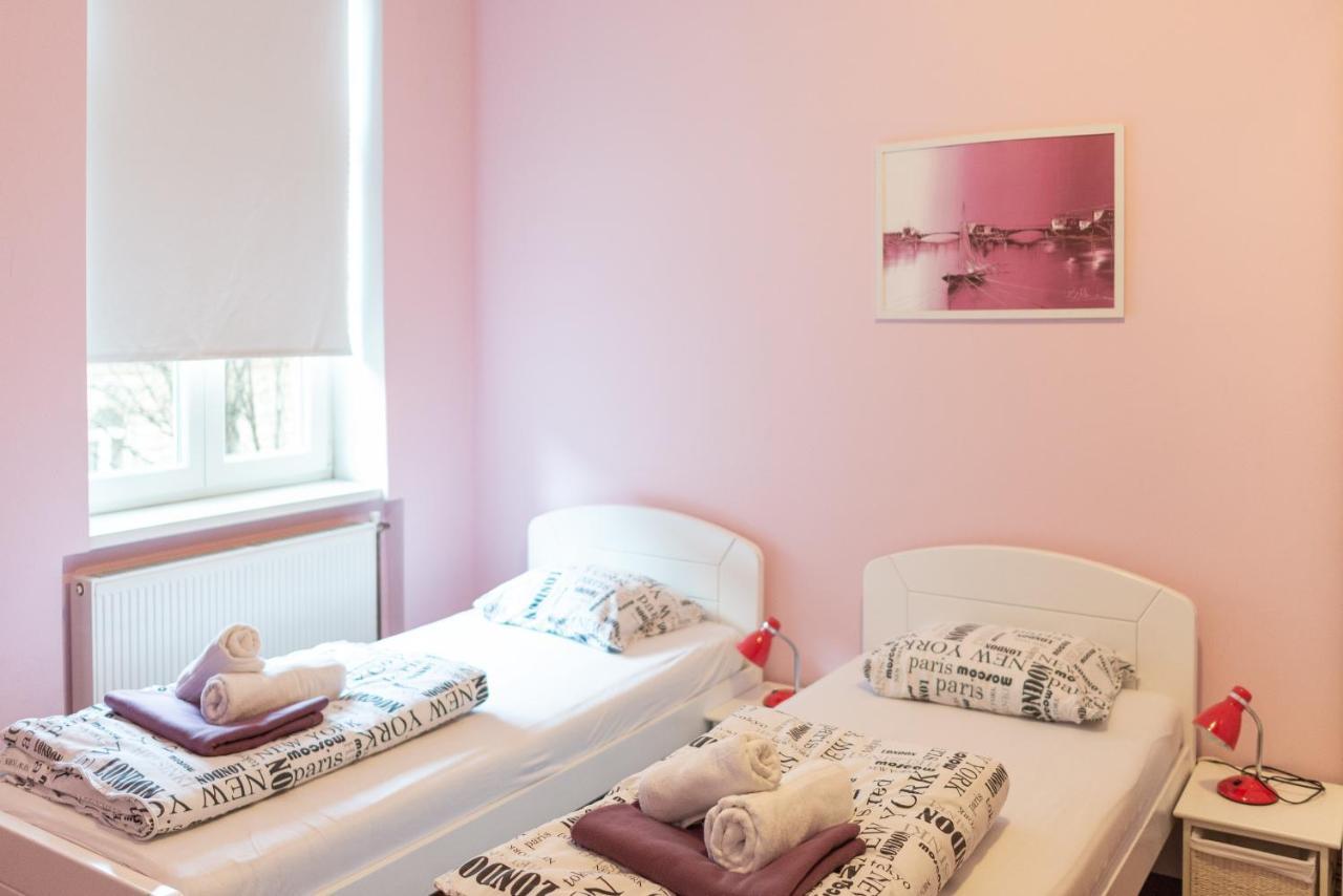 Visit Apartment *