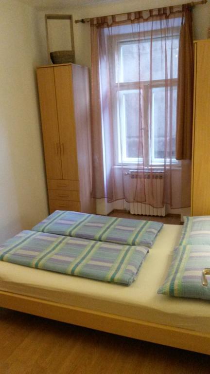 Apartma Visit *